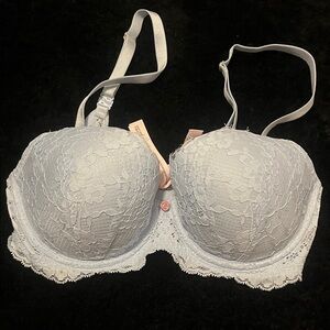 Victoria's Secret Lace Underwire Bra - Light blue